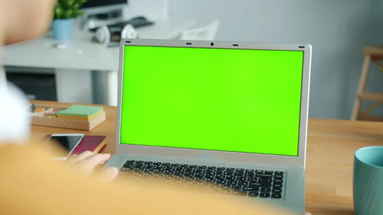 Editorial workflow at a laptop representing an Arabic publisher profile and media content review